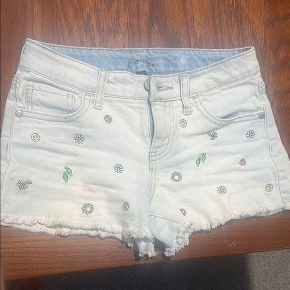 Classic Women's Light Wash Embroidered Jean Shorts - Picture 1 of 1